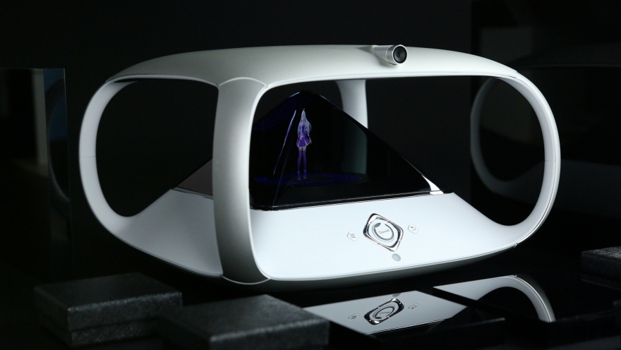 虚拟生命养成:Gowild holoera全息投影智能机器人琥珀虚颜体验